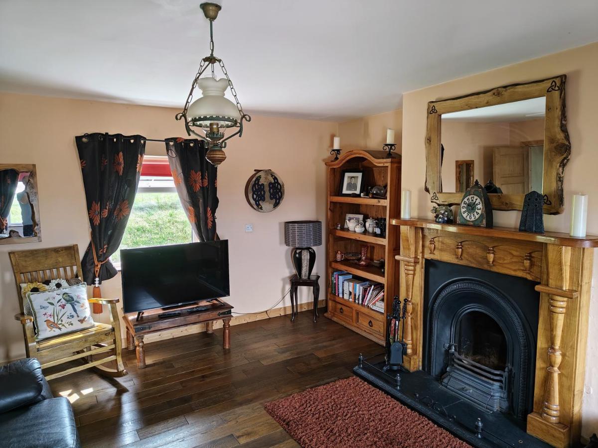 Teach Roisin-Traditional Irish Holiday Cottage In Malin Head. Buitenkant foto